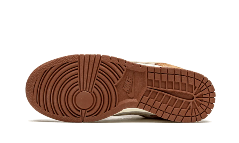 Dunk Low Medium Curry - Image 3